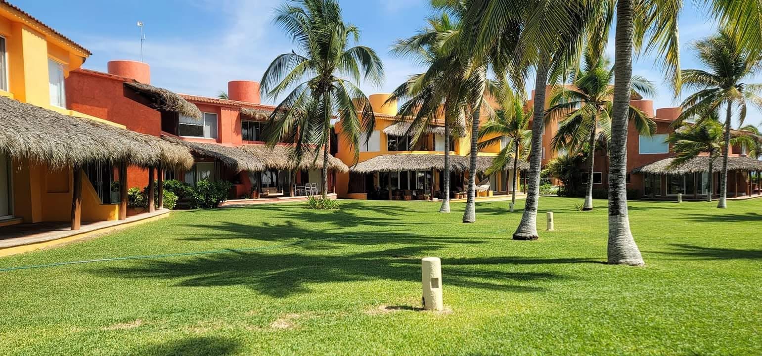 Villas Playa Blanca gardens